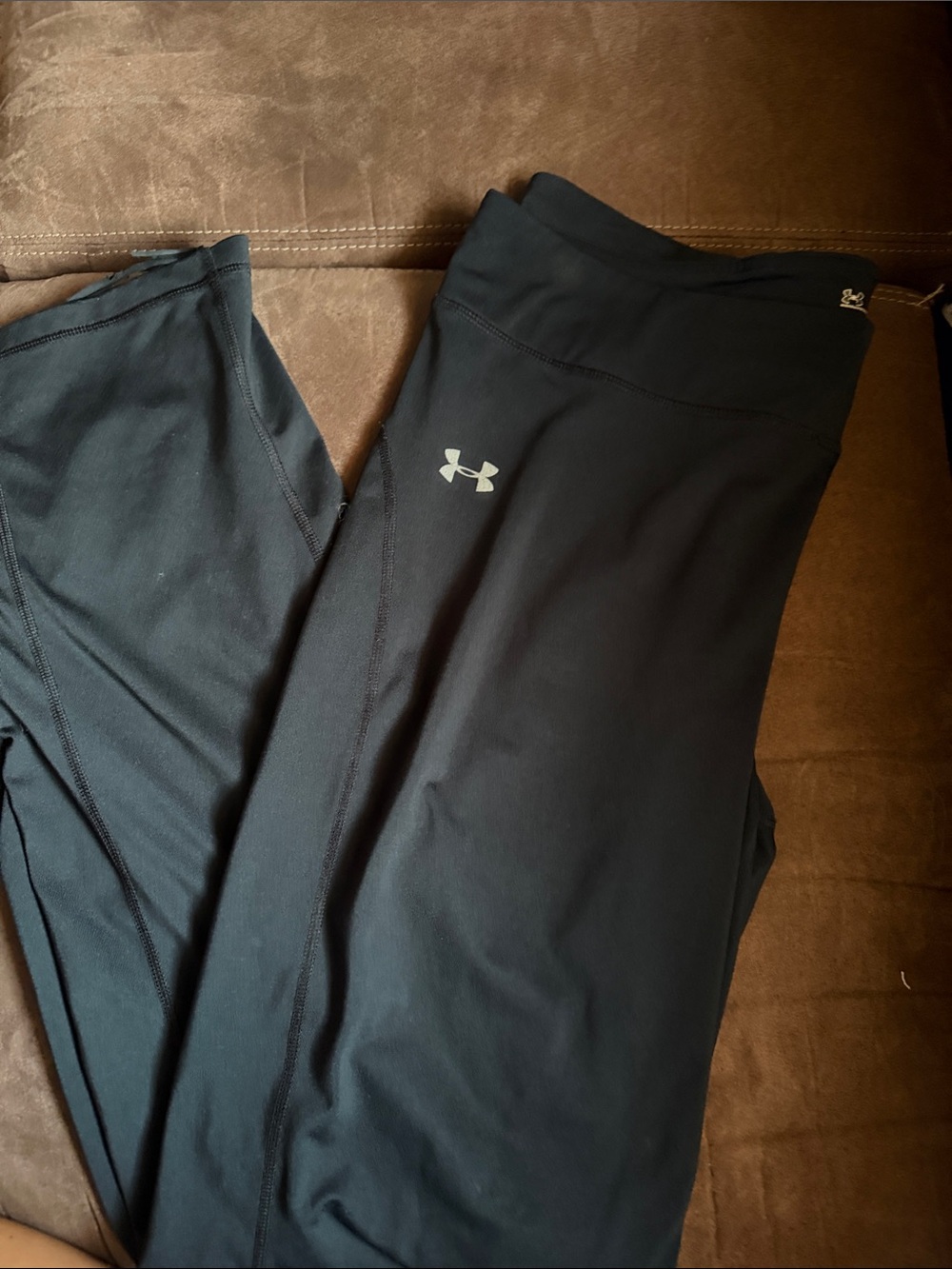 Under Armour Black Women’s Mid-Rise Training Leggings